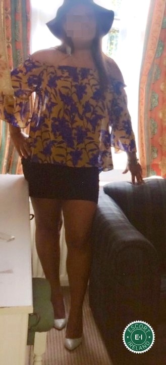 Curvy Mature 40